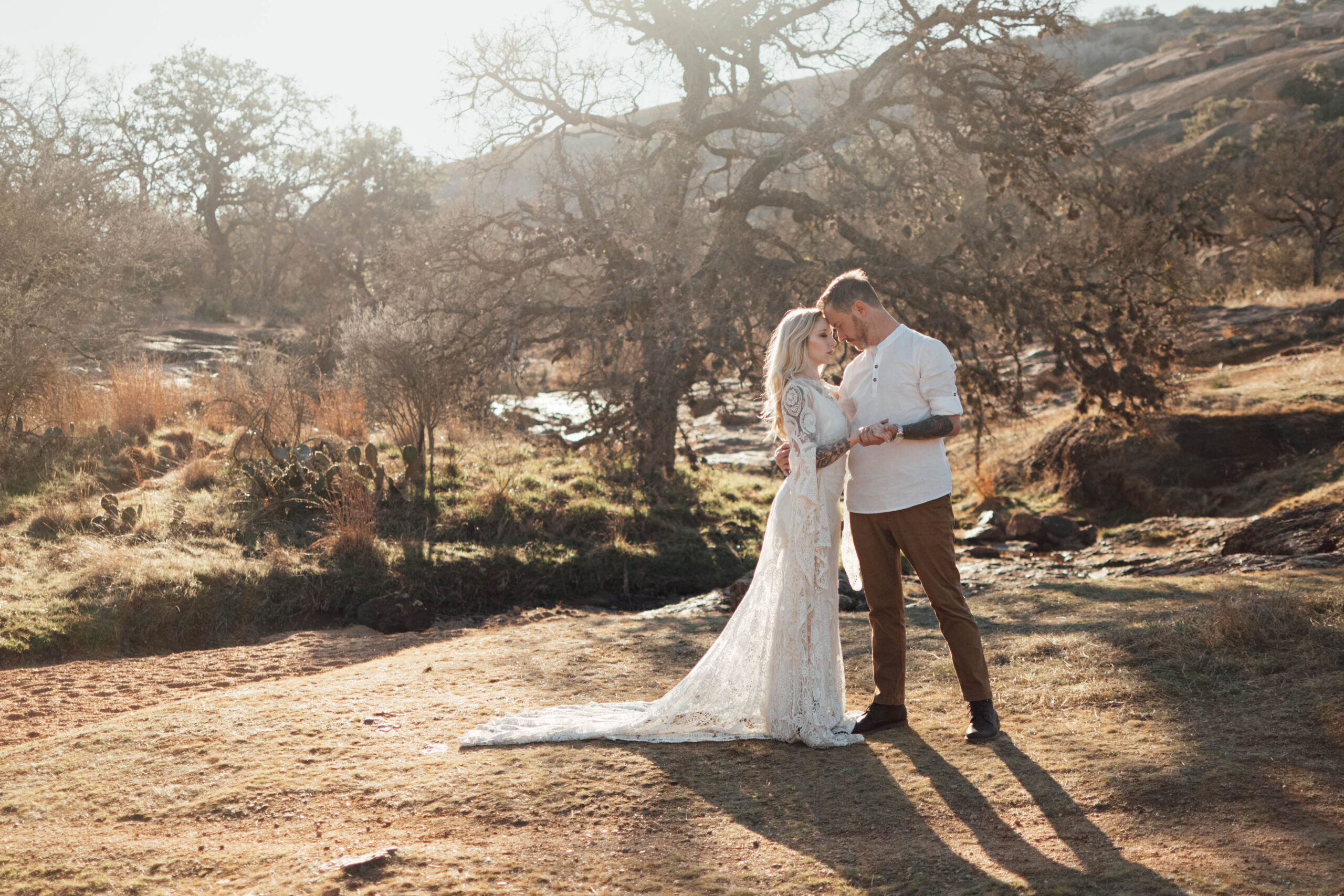 Bride-Groom-Enchanted-Rock-TX